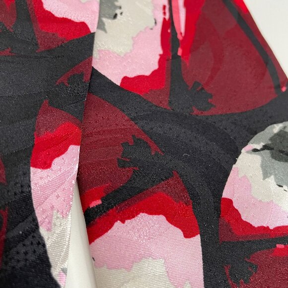 Ralph Marlin Chicago Bulls NBA Necktie Silk Red Black RM Sport Basketball Fan - Picture 4 of 9